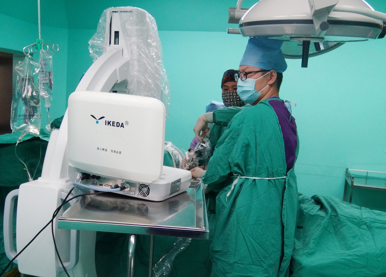 内窥镜摄像机在椎间孔镜手术的作用